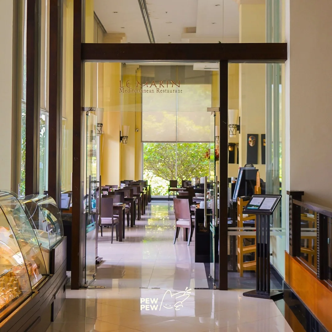 ทางเข้าห้องอาหาร Le Marin Mediterranean Restaurant โรงแรม Cape Racha ศรีราชา